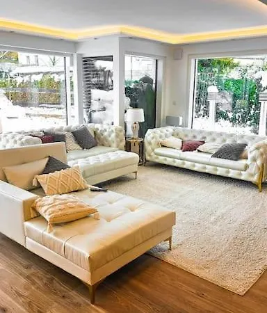 Luxurious 150m² + Pool + Garden Apartmán Mnichov