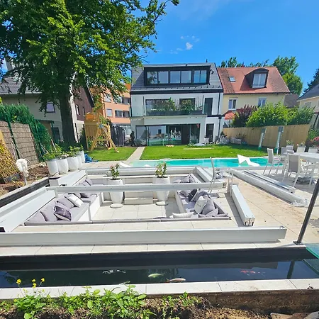 Luxurious 150m² + Pool + Garden * Mnichov